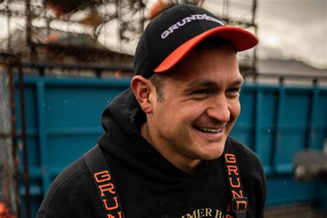 Nick McGlashan, a fisherman who was a regular cast member on Discovery Channel‘s “Deadliest Catch,” died Sunday in Nashville, Tenn., his family told TMZ. He was 33. He was 33.